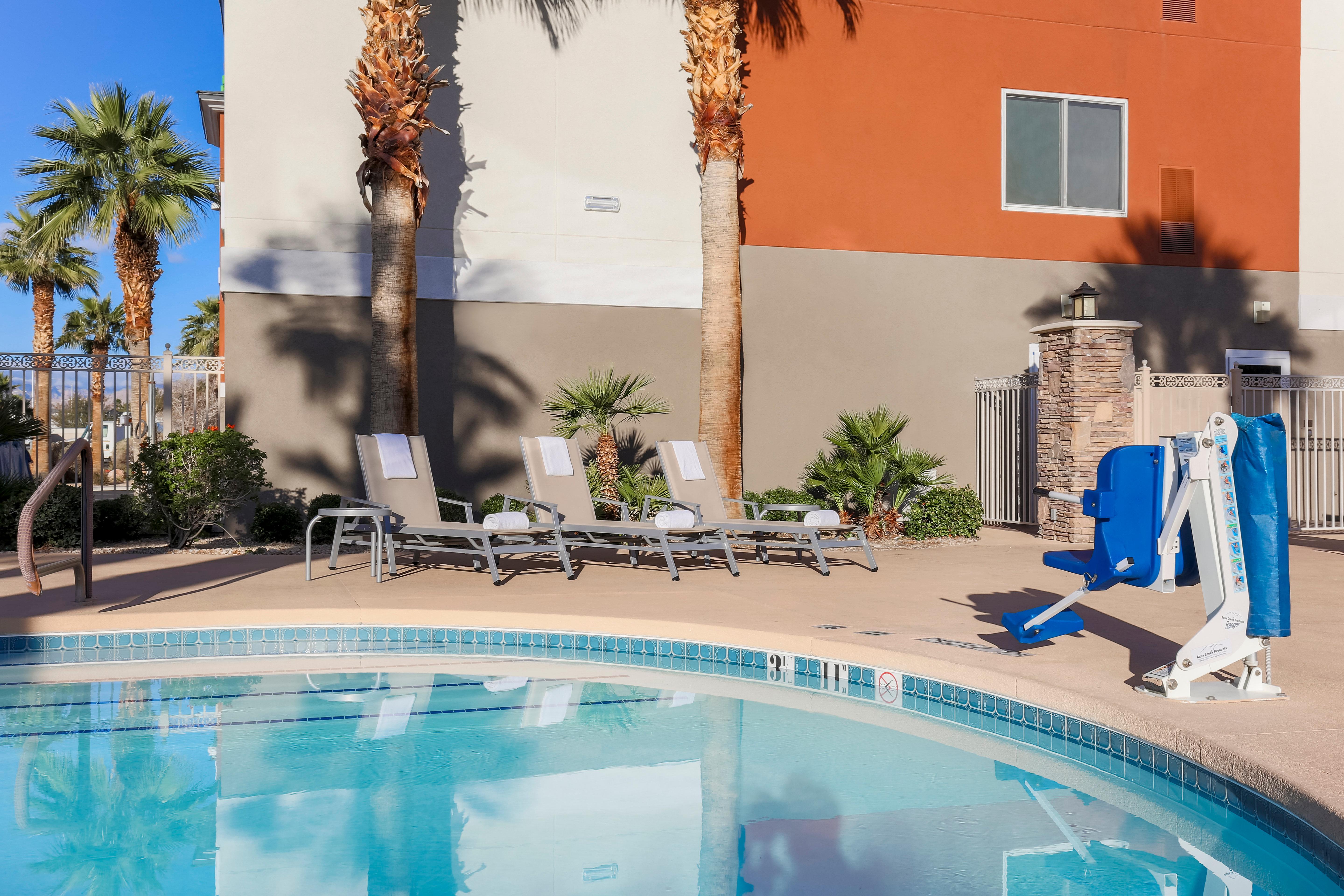 Holiday Inn Express Las Vegas Stadium Area By Ihg Exterior foto