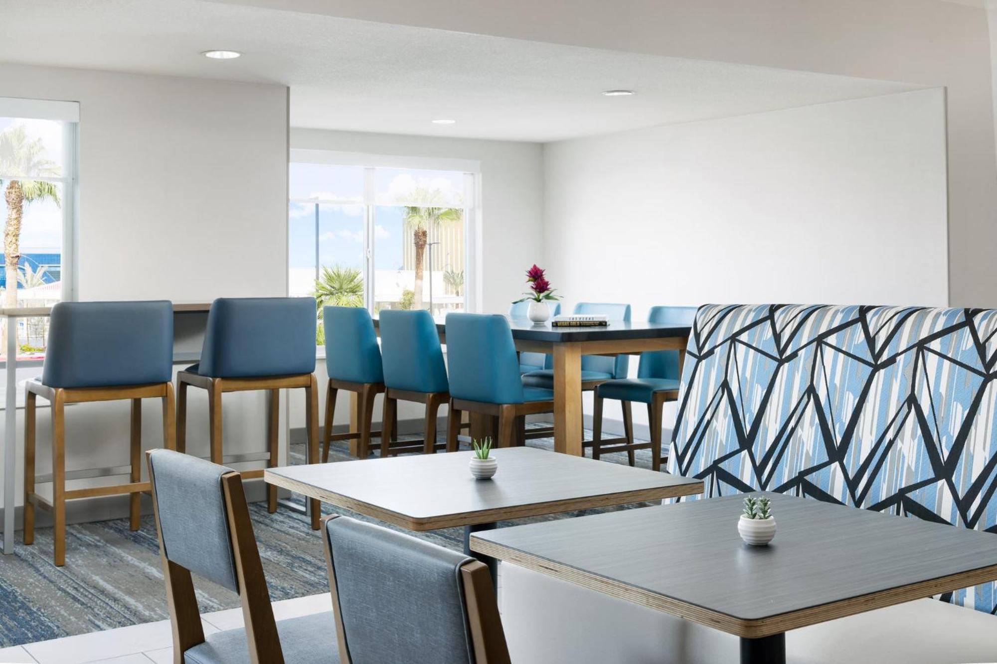 Holiday Inn Express Las Vegas Stadium Area By Ihg Exterior foto