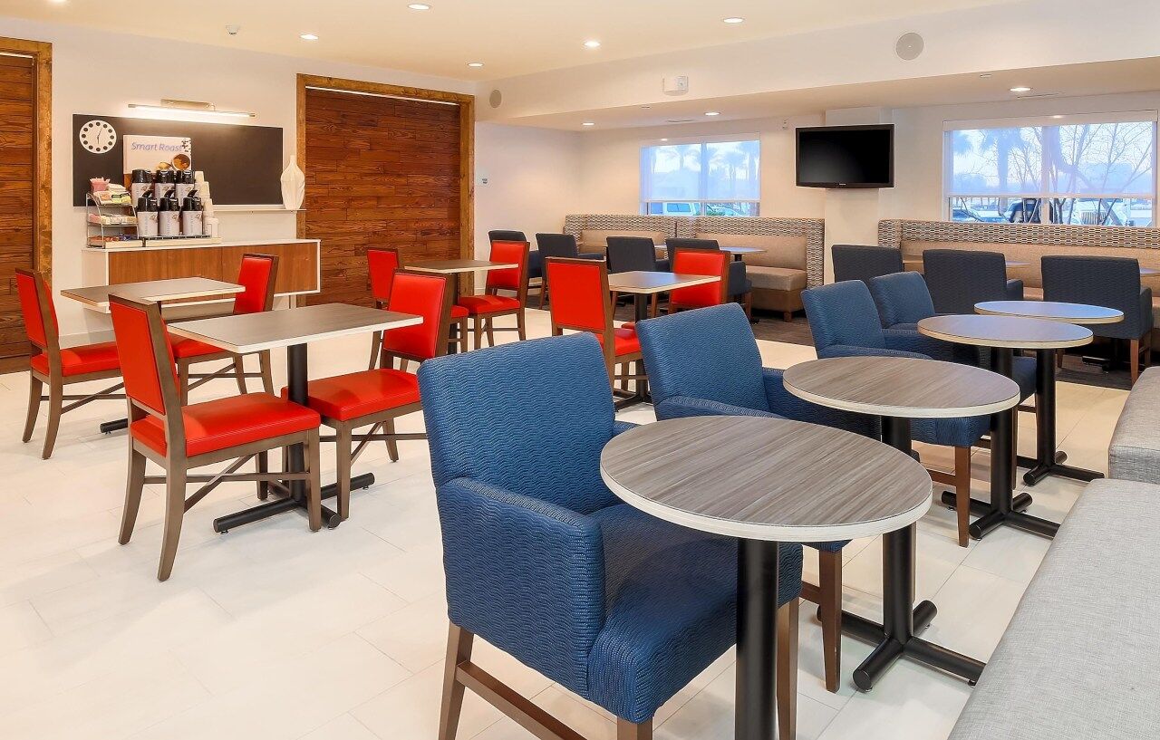 Holiday Inn Express Las Vegas Stadium Area By Ihg Exterior foto